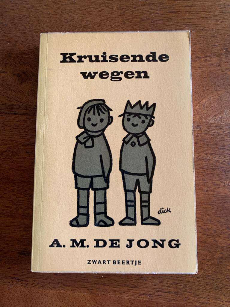 Kruisende Wegen - A.M. de Jong (Zwarte Beertjes) Dick Bruna, Ophalen of Verzenden, Zo goed als nieuw, Nederland