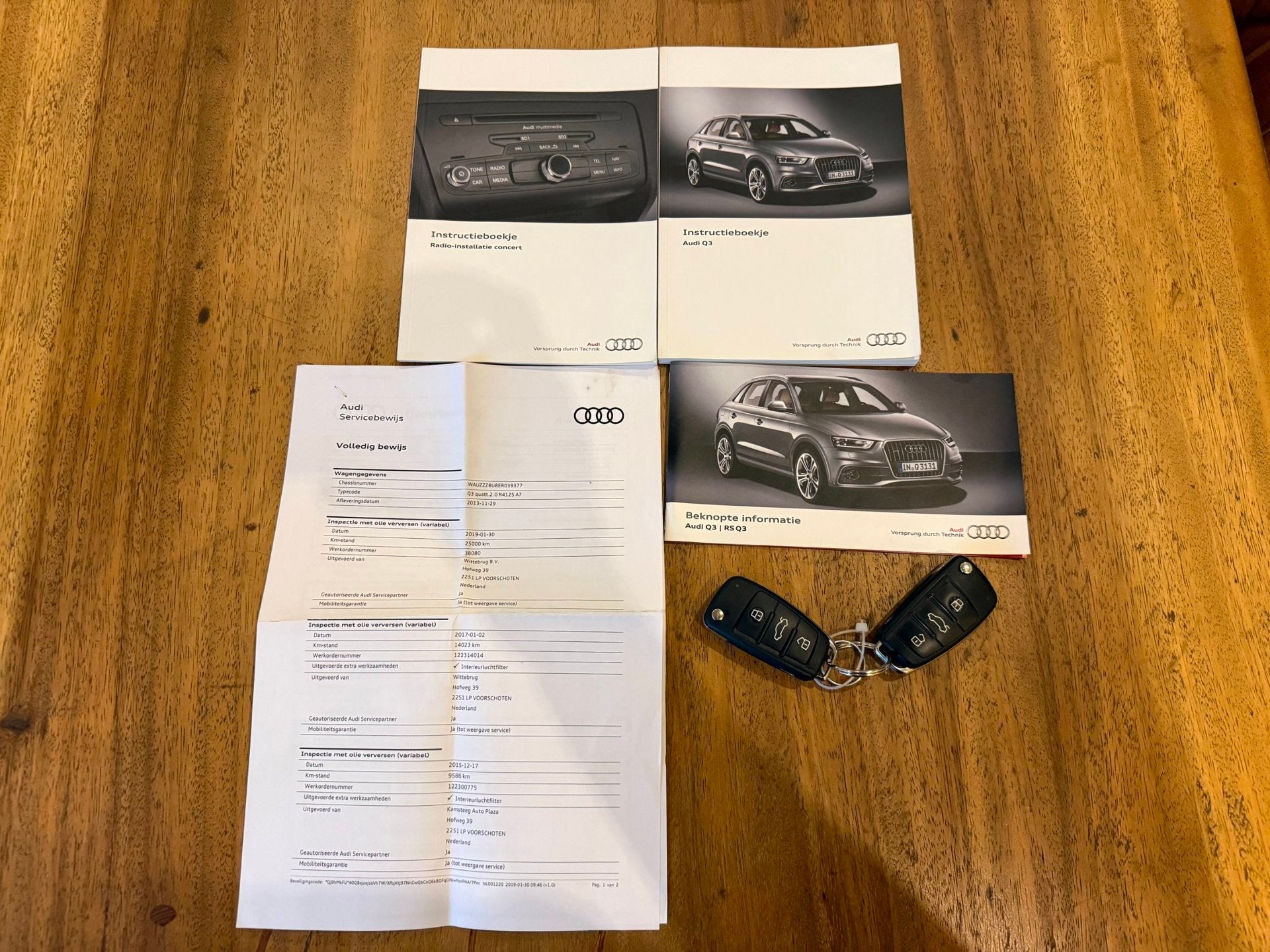 Audi Q3 2.0 TFSI quattro Business Edition Navi PDC Clima NAP, Auto's, Euro 5, Stof, Gebruikt, Zwart