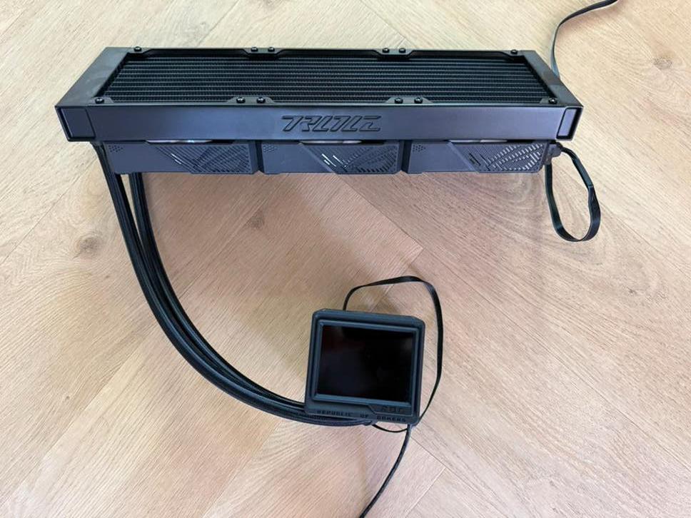 Asus ROG Ryujin iii 360 argb Extreme waterkoeling, Computers en Software, Computerkoelers, Ophalen of Verzenden, Zo goed als nieuw