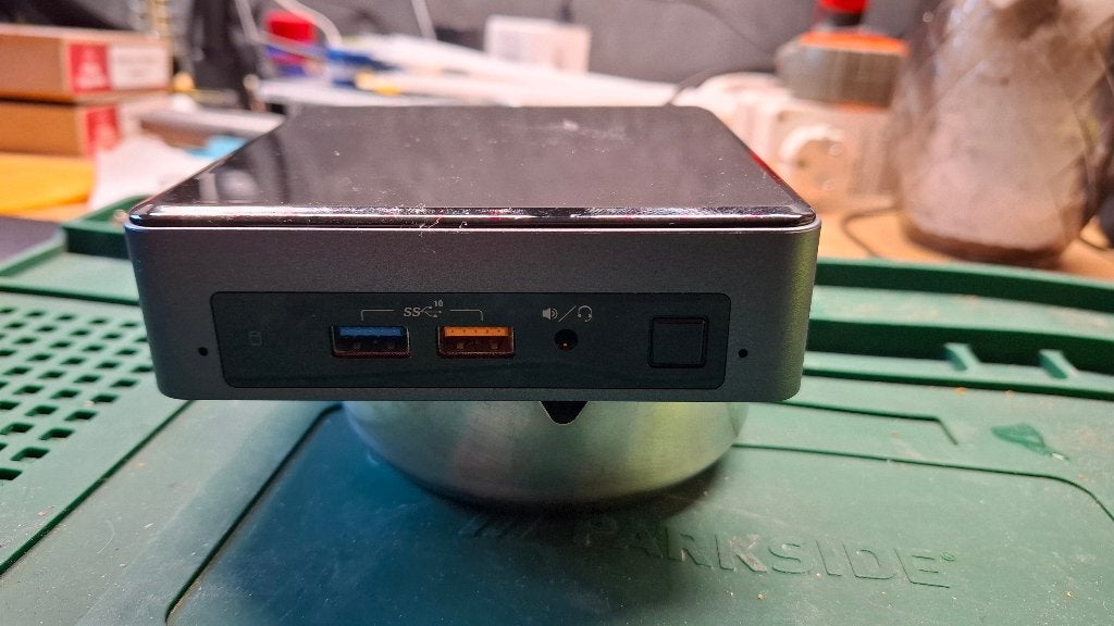 intel nuc 8e generatie, Computers en Software, 2 tot 3 Ghz, Intel NUC, Ophalen of Verzenden, SSD