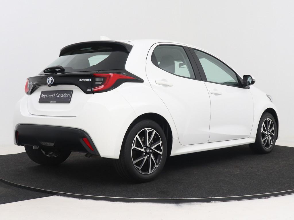 Toyota Yaris 1.5 Hybrid 115 Dynamic | NIEUW & DIRECT LEVERBA, Auto's, Toyota, 12 maanden, Stof, Zwart, 116 pk