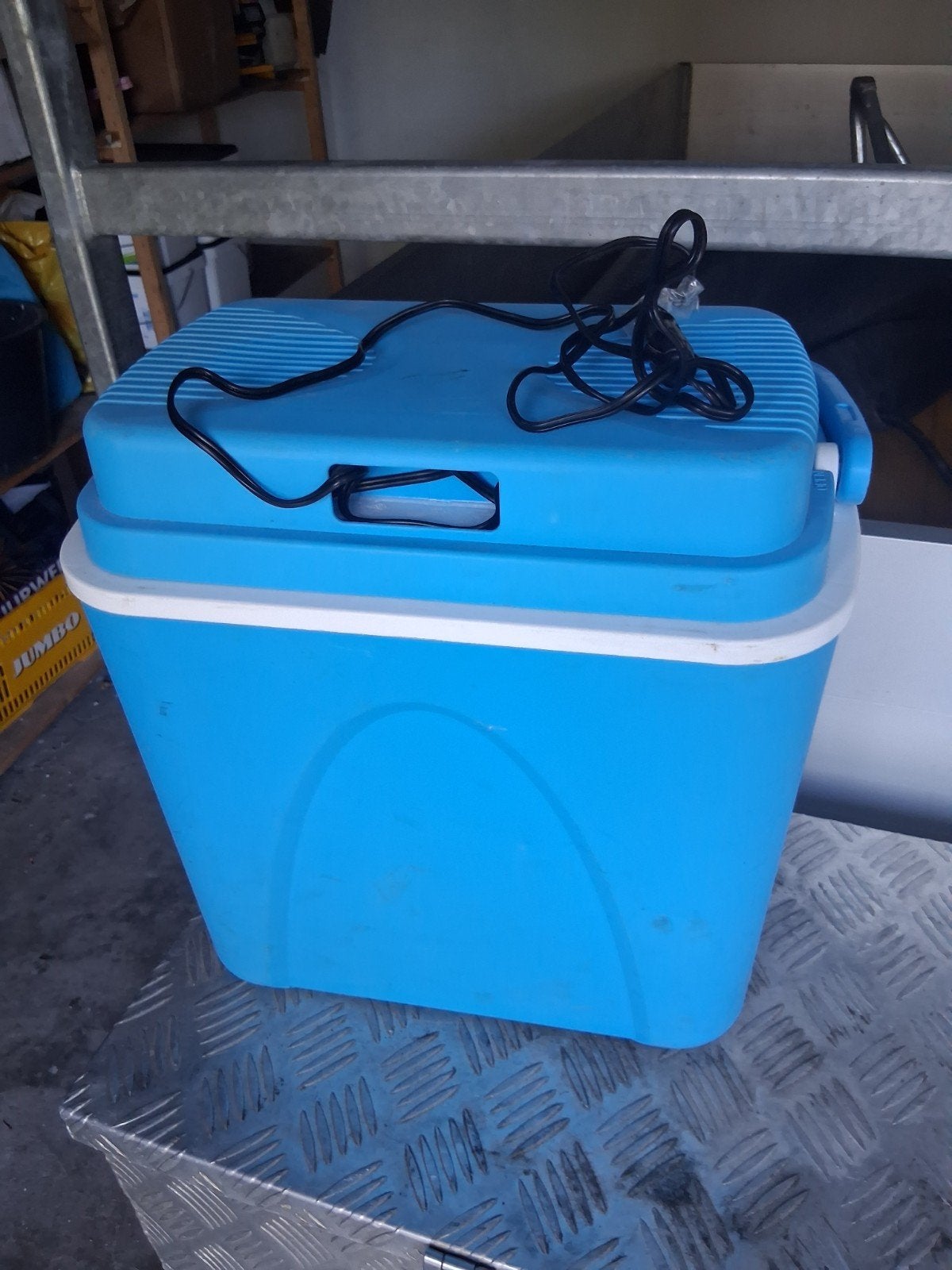 Koelbox 12 v, Caravans en Kamperen, Koelboxen, Ophalen, Zo goed als nieuw, Elektrisch