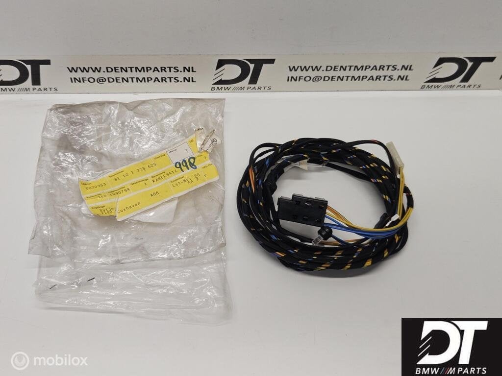 Wiring front STEREO BMW E30 61121375625, Nieuw, Ophalen of Verzenden