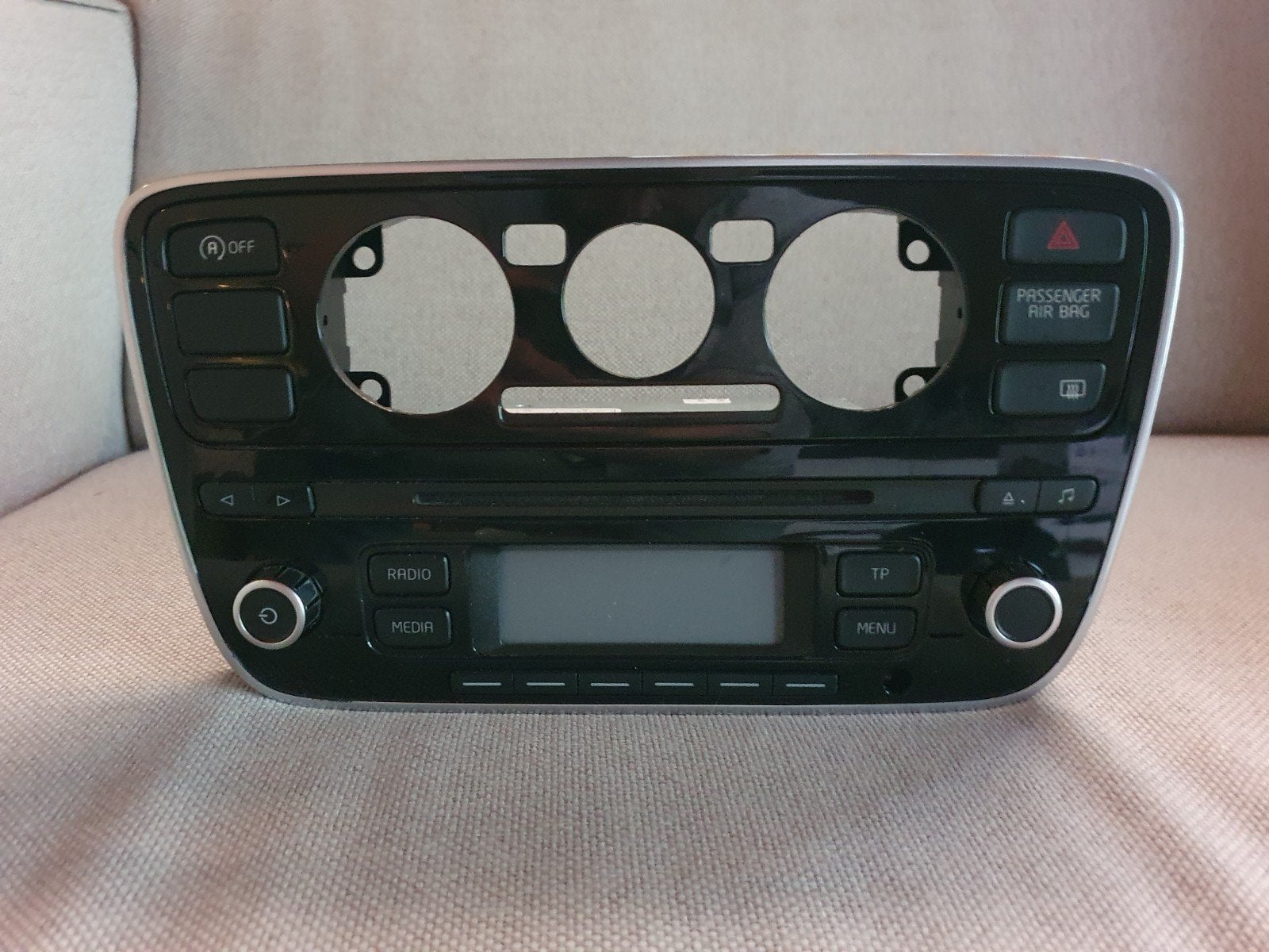 VW RCD 215 Radio - Origineel onderdeel, Auto diversen, Autoradio's, Zo goed als nieuw, Ophalen of Verzenden