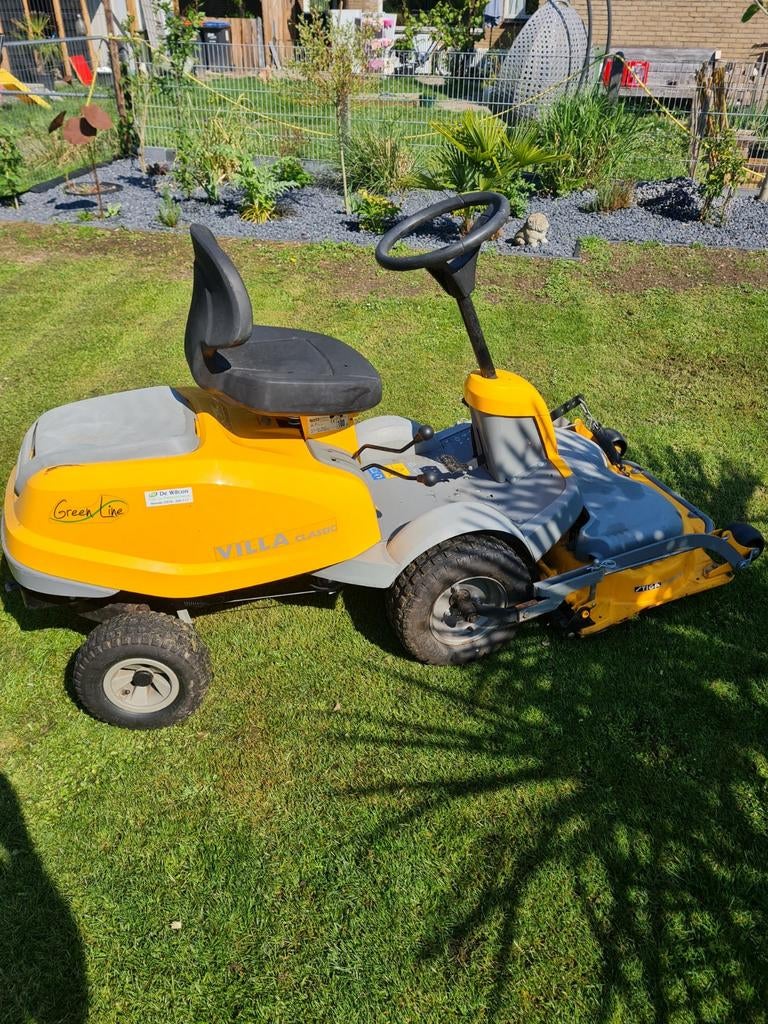 Stiga Villa 13-2717-15 Zitmaaier - Goede Staat, Tuin en Terras, Cirkelmaaier, Gebruikt, Ophalen of Verzenden, Benzine-grasmaaier