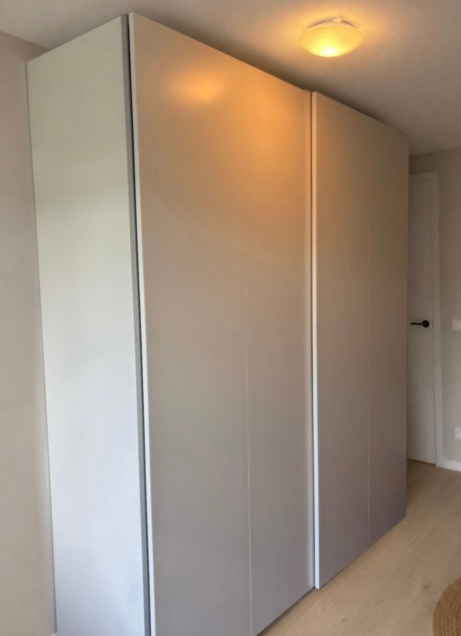IKEA HASVIK schuifdeuren, 200 x 236, wit, softclose, Ophalen, 200 cm of meer, 150 tot 200 cm, Zo goed als nieuw