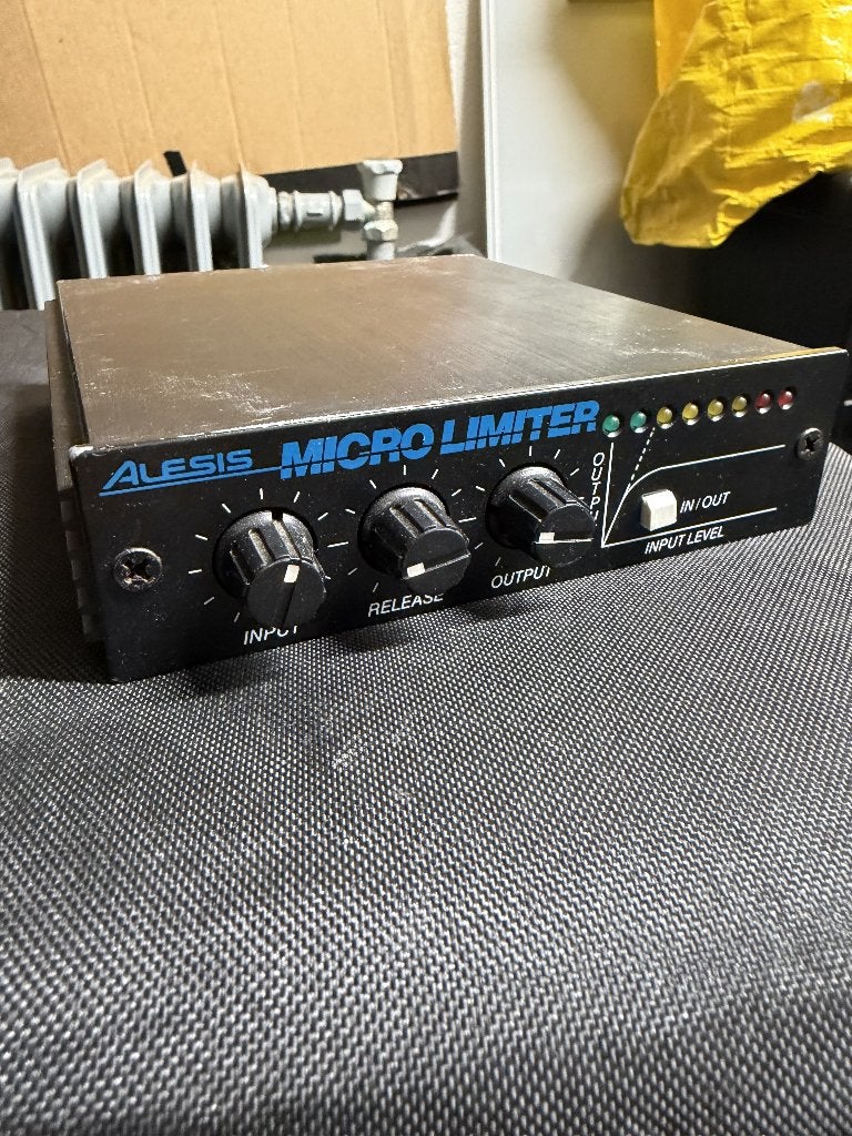 Vintage Alesis Micro Limiter mini rack unit effect uit 1990, Muziek en Instrumenten, Effecten, Ophalen of Verzenden, Gebruikt