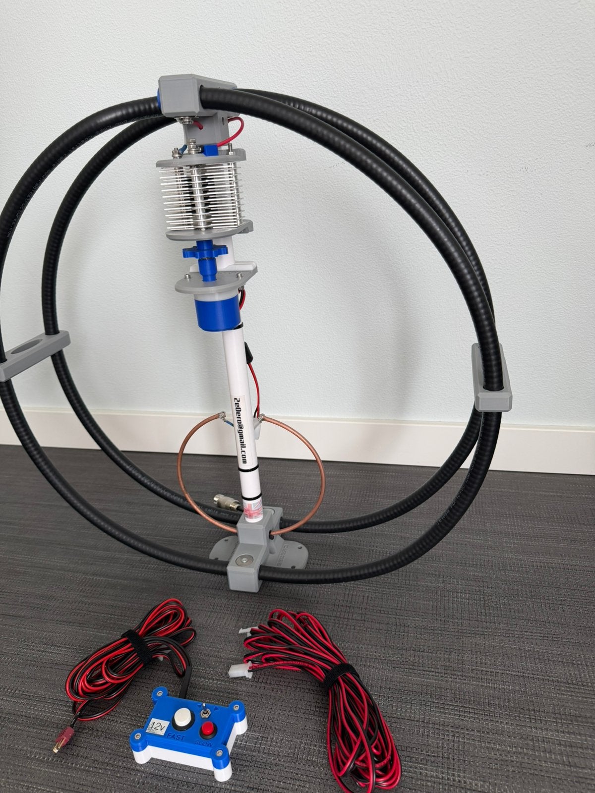 Loop antenne 10-40 meter met motor afstemming, Telecommunicatie, Antennes en Masten, Ophalen of Verzenden, Zo goed als nieuw, Antenne