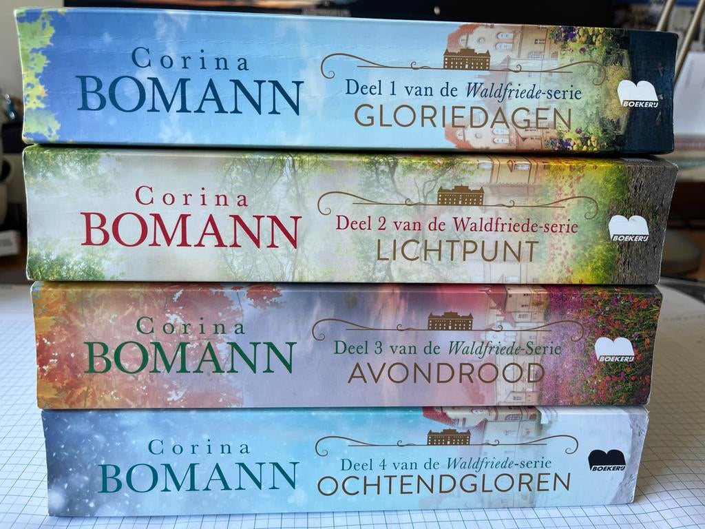 Complete Waldfriede serie van Corina Bomann (2 boeken), Ophalen of Verzenden, Gelezen, Nederland