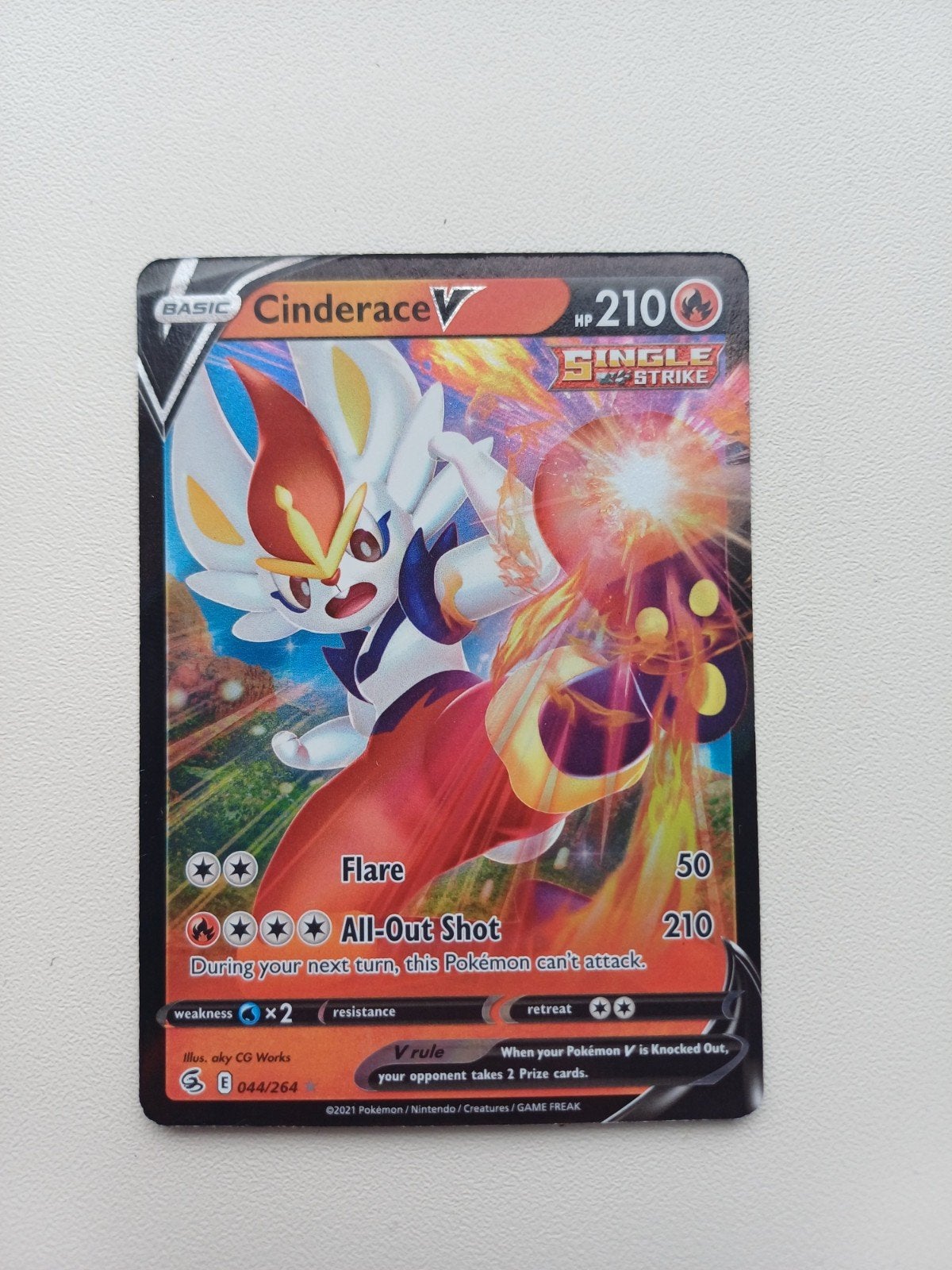 Cinderace V Pokémon kaart - Single Strike 044/264, Ophalen of Verzenden, Zo goed als nieuw, Losse kaart