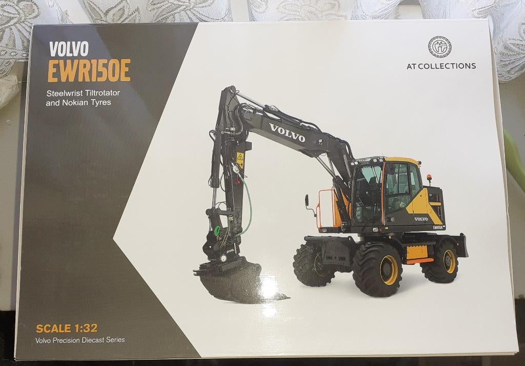 Volvo ewr150E kraan - AT Collections, Hobby en Vrije tijd, Modelauto's | 1:32, Ophalen of Verzenden, Nieuw, Tractor of Landbouw