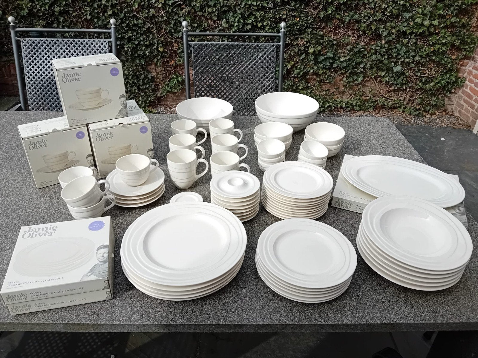 Jamie Oliver Waves servies in prima gave staat, Ophalen of Verzenden, Porselein, Overige stijlen, Bord(en)