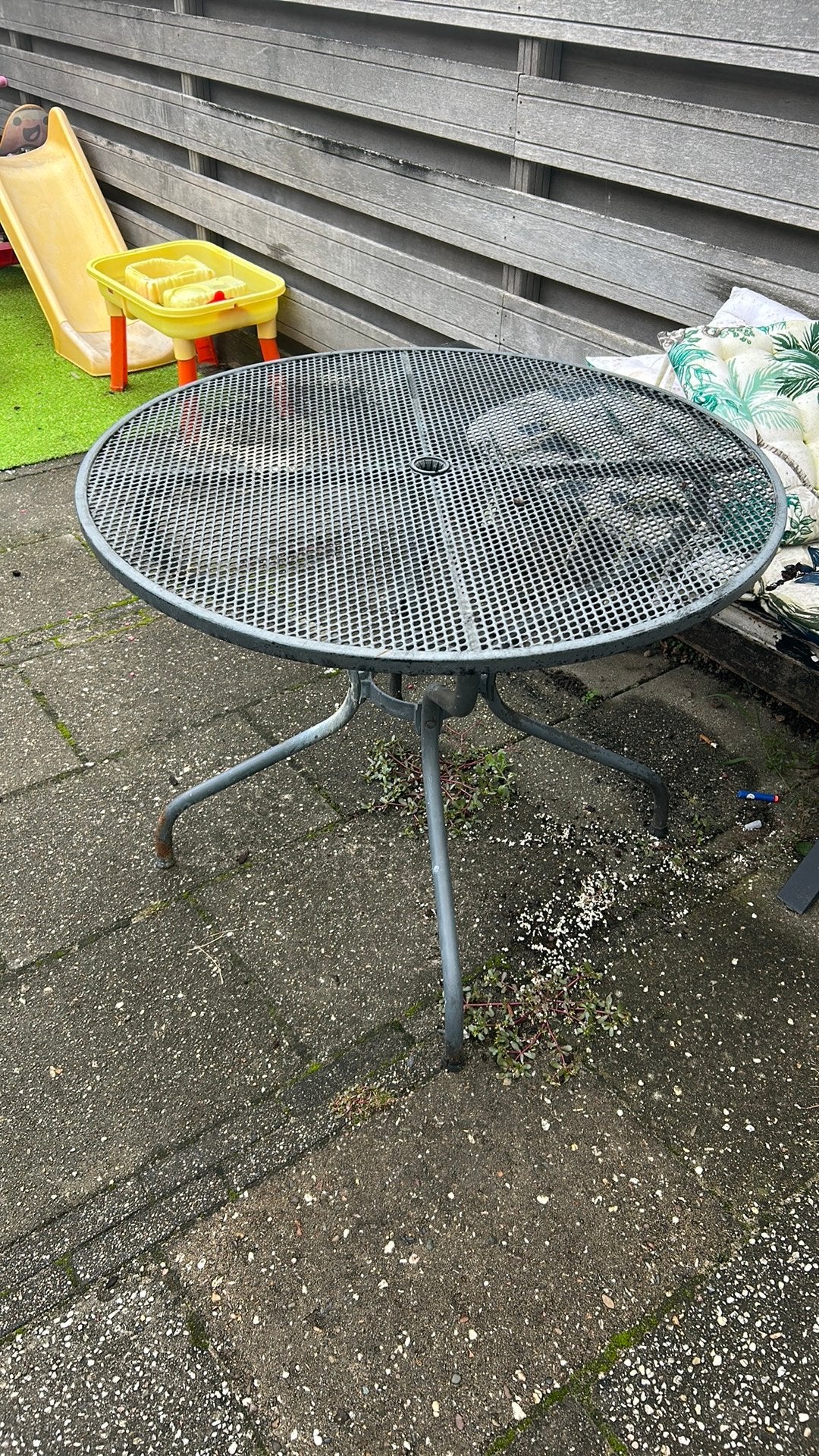GRATIS AF TE HALEN Oud ijzer, Ophalen, Zo goed als nieuw, Rond, Metaal