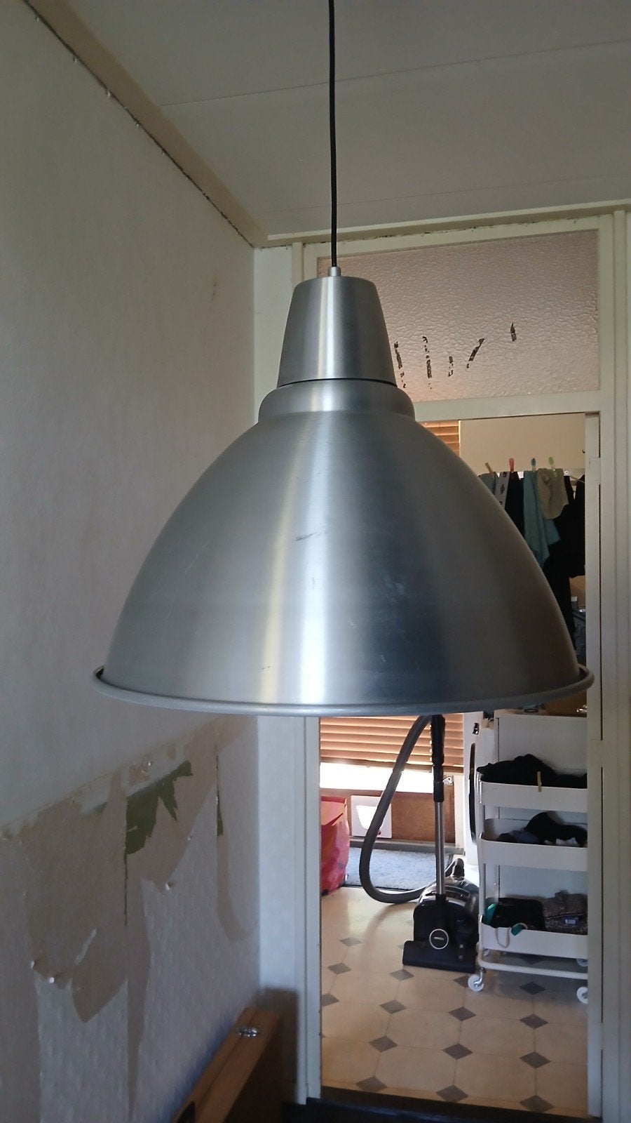 Aluminium ronde lamp Ø50cm H40cm met LED lamp Ikea, Huis en Inrichting, Lampen | Hanglampen, Ophalen, Gebruikt, Metaal