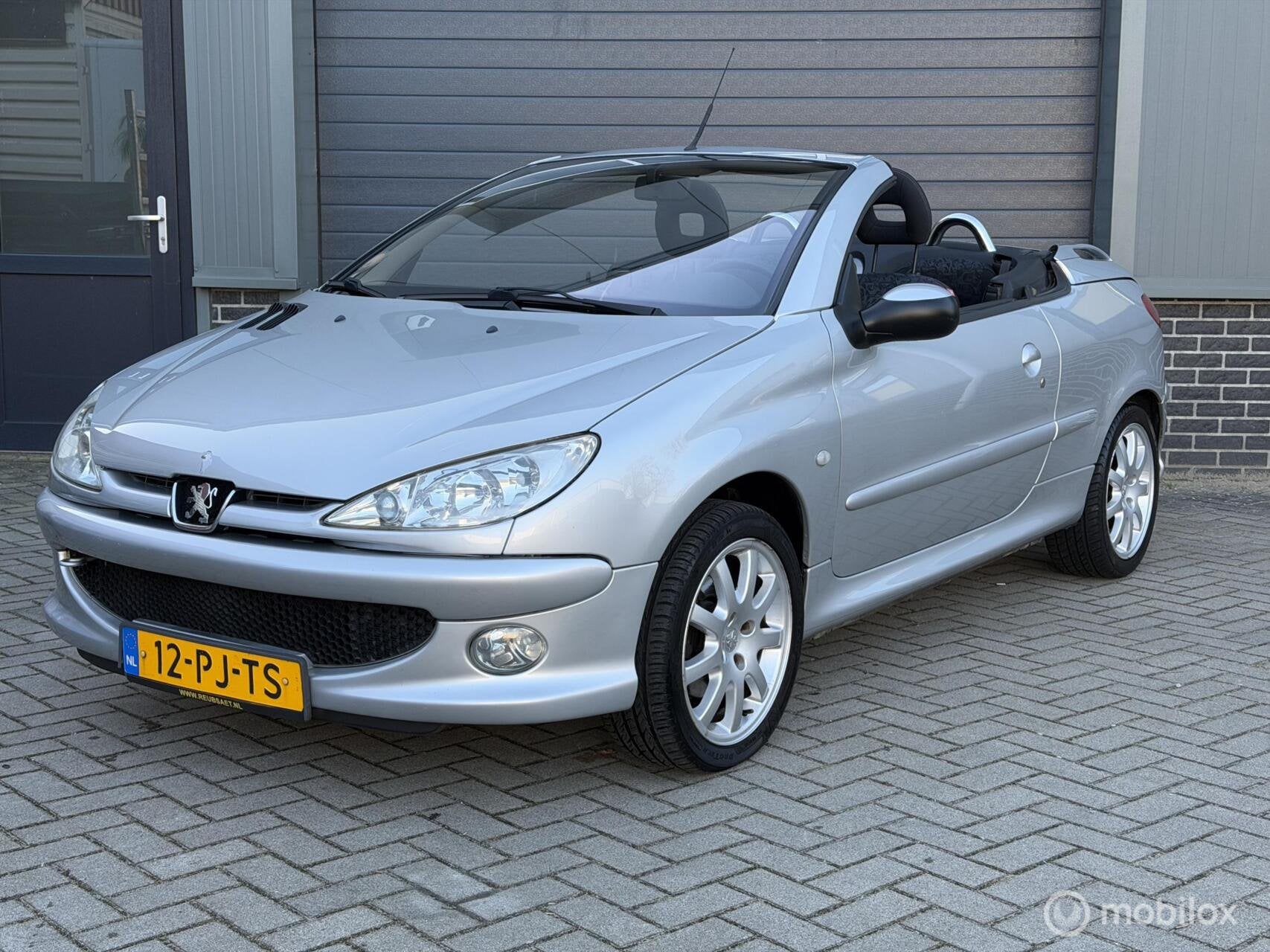 Peugeot 206 CC 1.6-16V/ NAP/ AIRCO/ APK/ CABRIO, Auto's, Peugeot, Voorwielaandrijving, Gebruikt, 4 cilinders, Cabriolet
