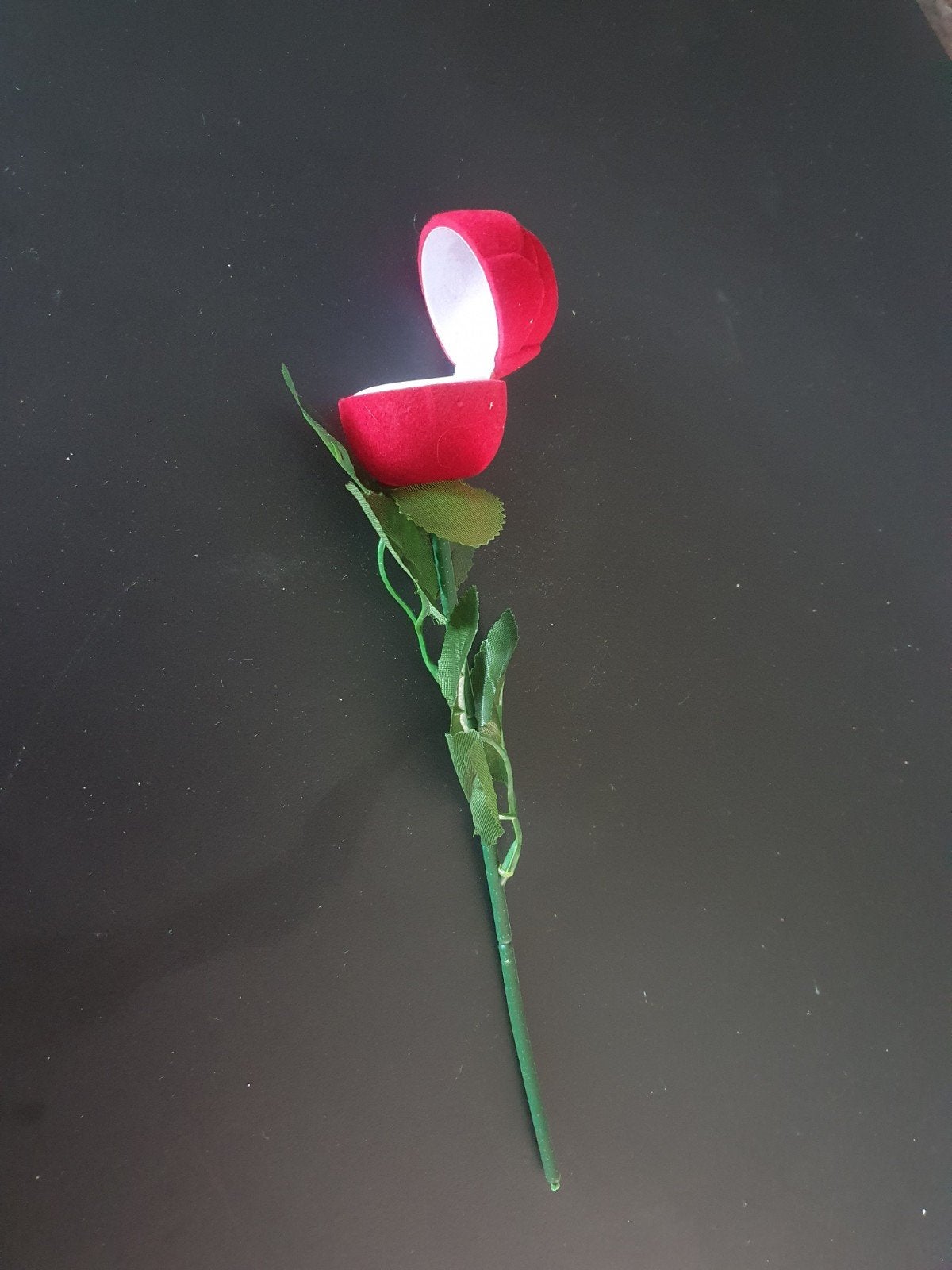 Nieuw ringendoosje in de vorm van een roos, Ophalen of Verzenden, Nieuw