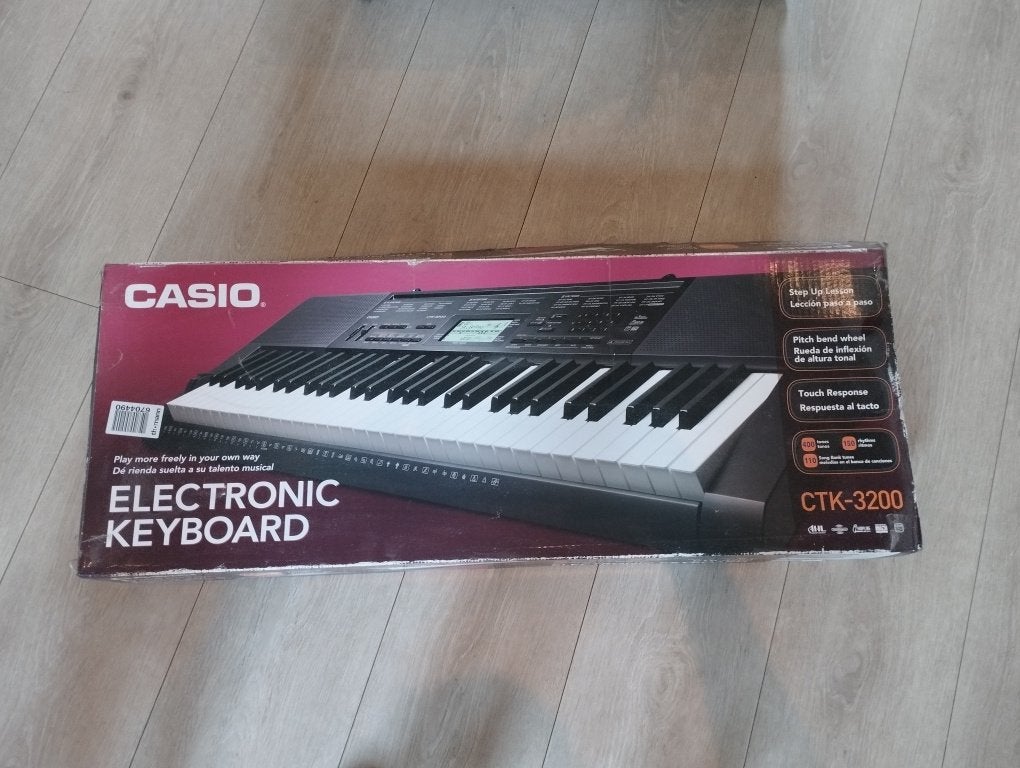 Casio CTK-3200 keyboard – goede staat, alles werkt, Muziek en Instrumenten, Ophalen, Casio, 61 toetsen, Zo goed als nieuw