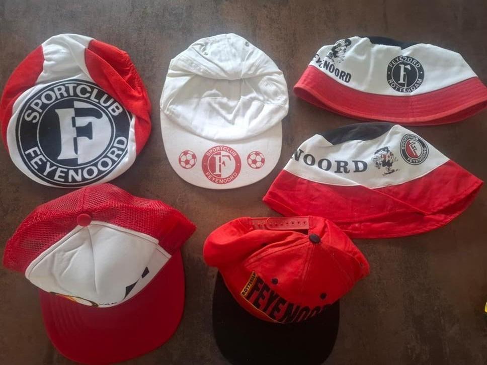 Feyenoord petten en hoeden, Ophalen of Verzenden