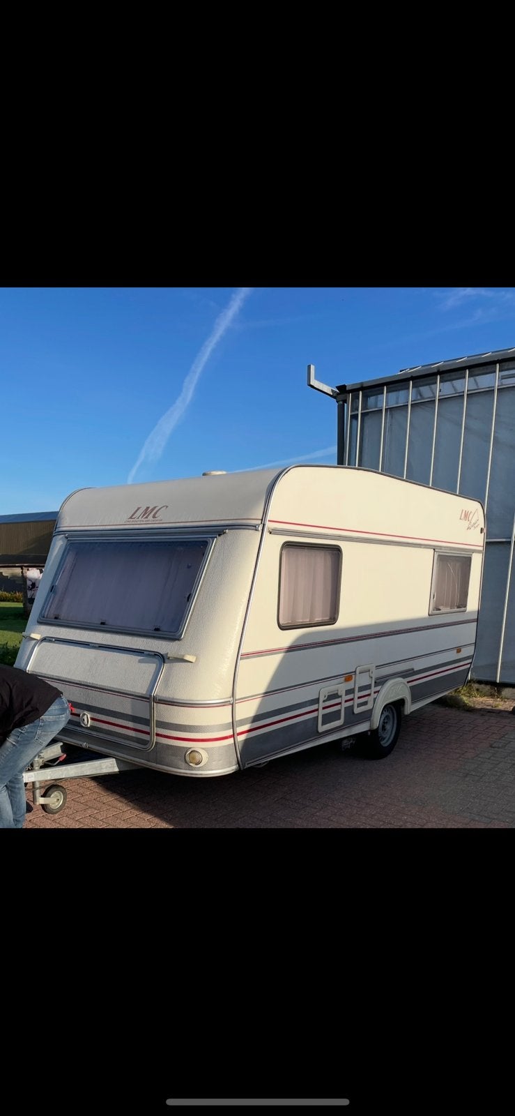 Lmc luxus designe 450 EVENTUEEL MET STALLING, Mover, Vast bed, Treinzit, Particulier