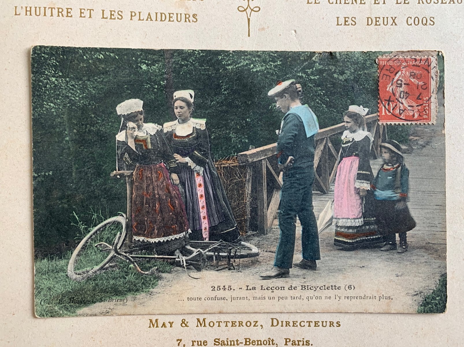 GERESERVEERD 1908 La Leçon de Bicyclette (GO), Ophalen of Verzenden, Voor 1920, Gelopen, Overige thema's