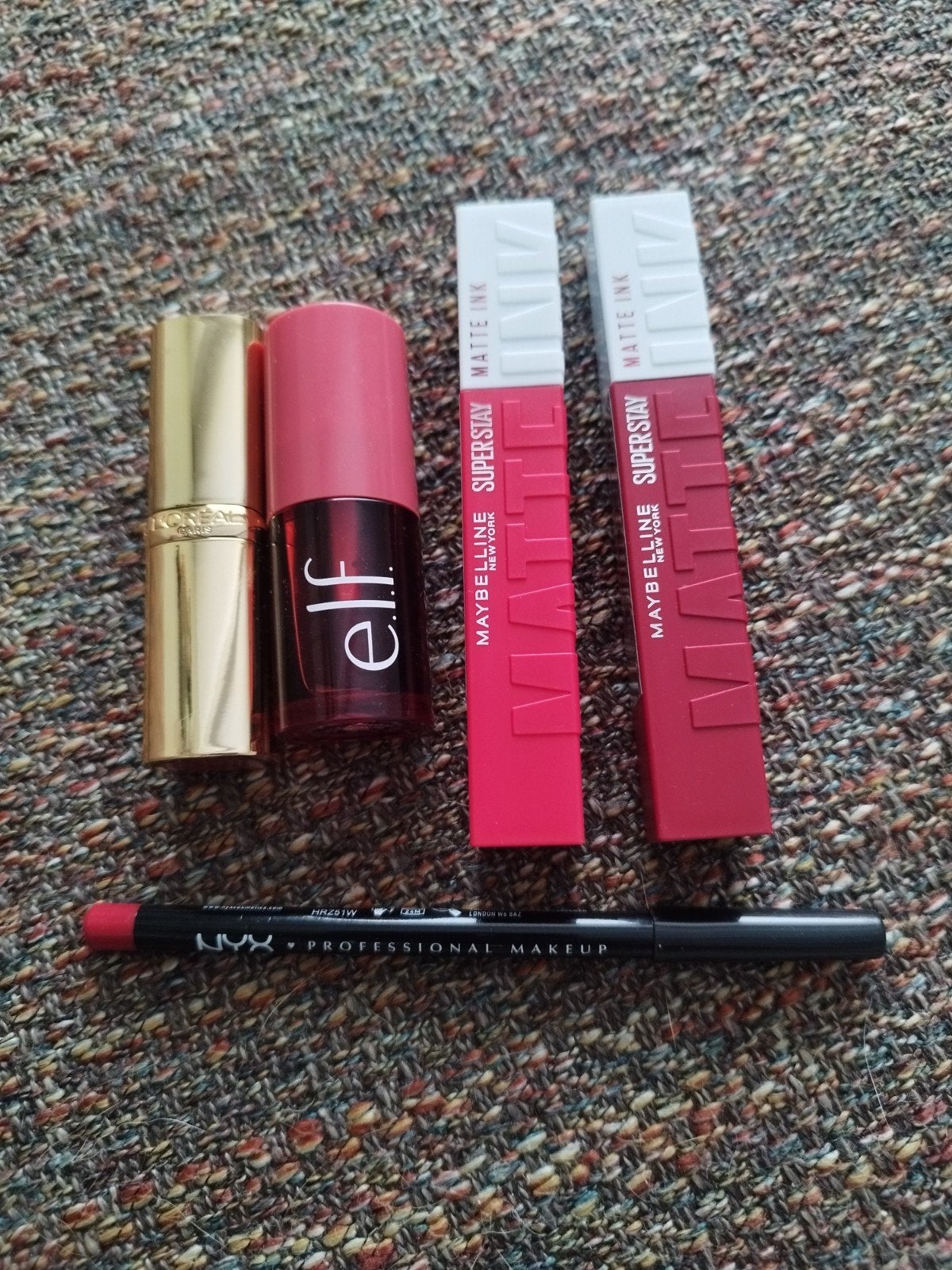 Make-up set: Maybelline, L'Oréal, e.l.f., NYX, Ophalen of Verzenden, Nieuw, Rood, Lippen
