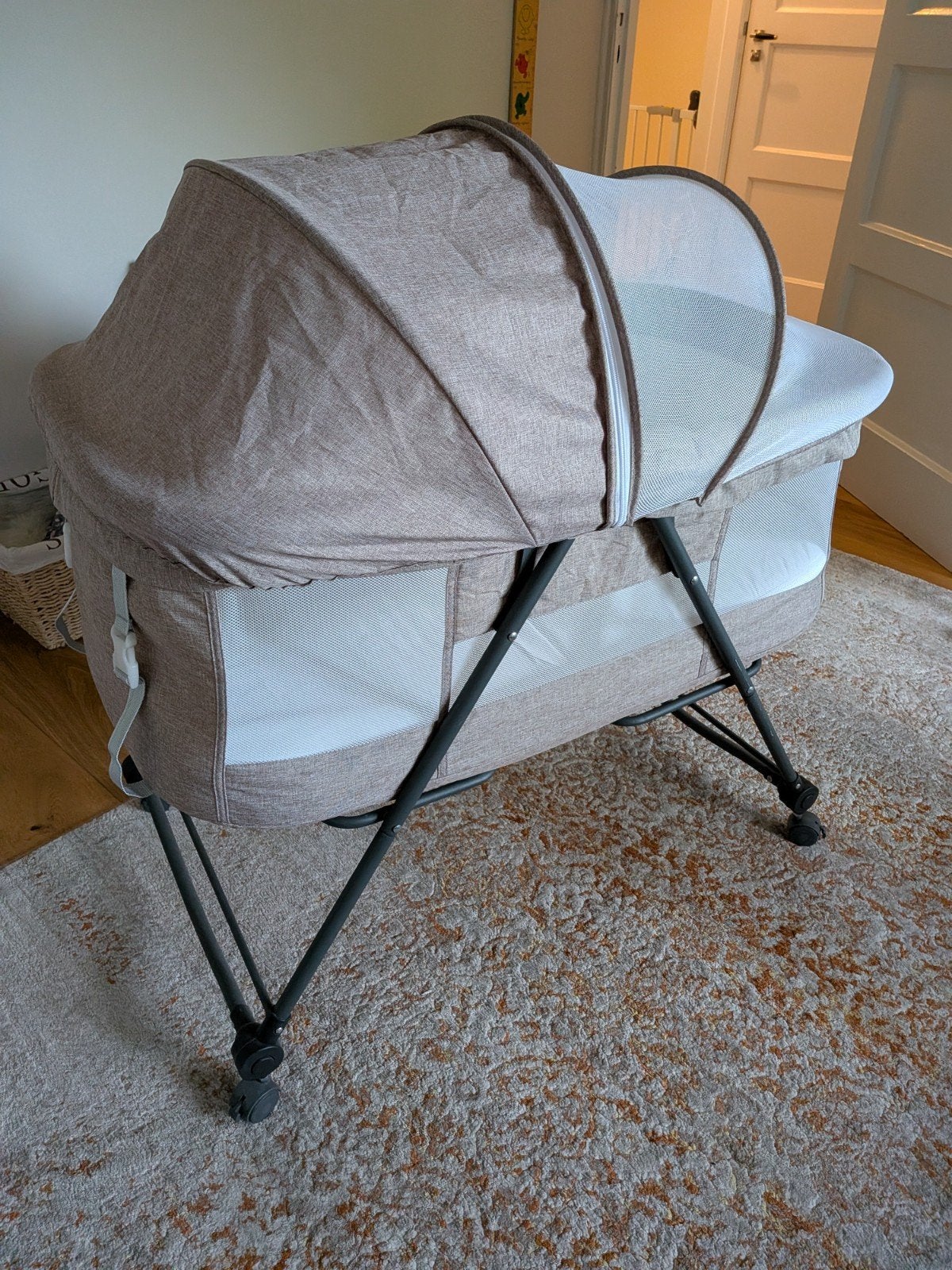 Ubravoo baby cot, Zo goed als nieuw, Rug, Draagzak, Ophalen
