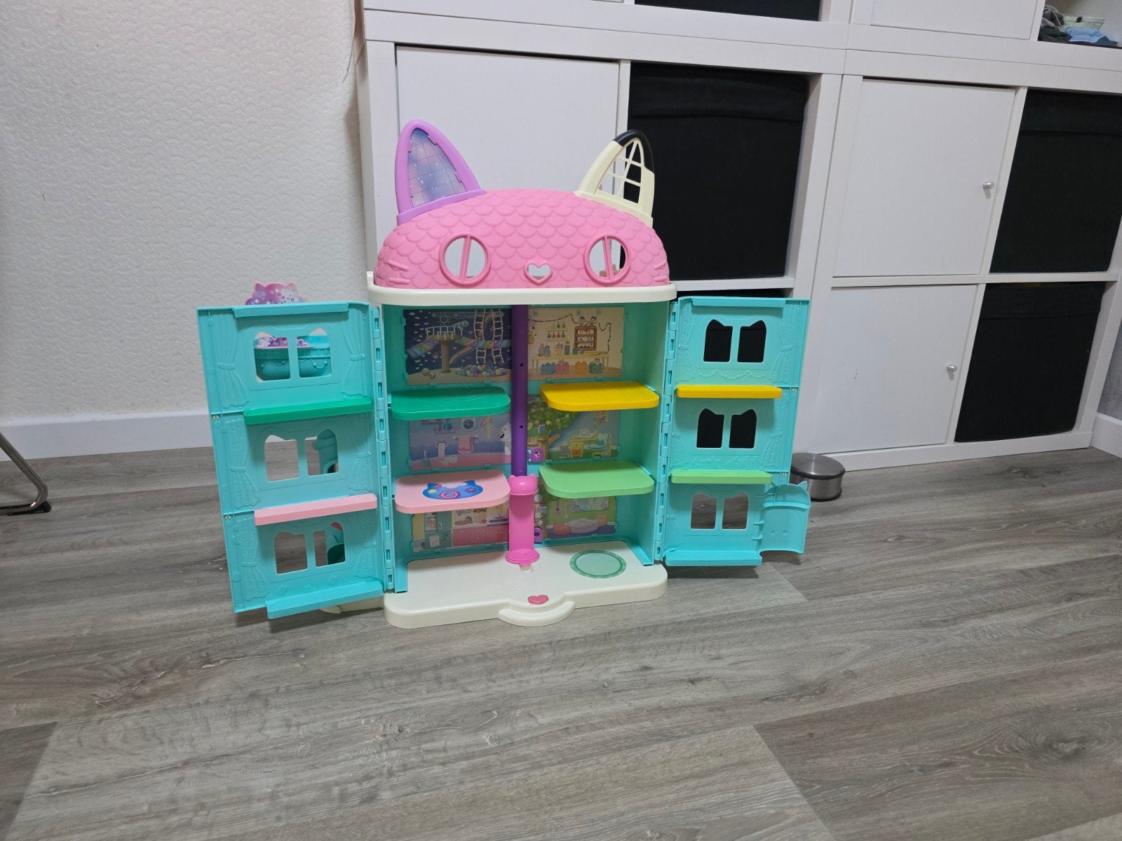 Gabby's Poppenhuis met accessoires en figuren, Ophalen of Verzenden, Zo goed als nieuw, Poppenhuis