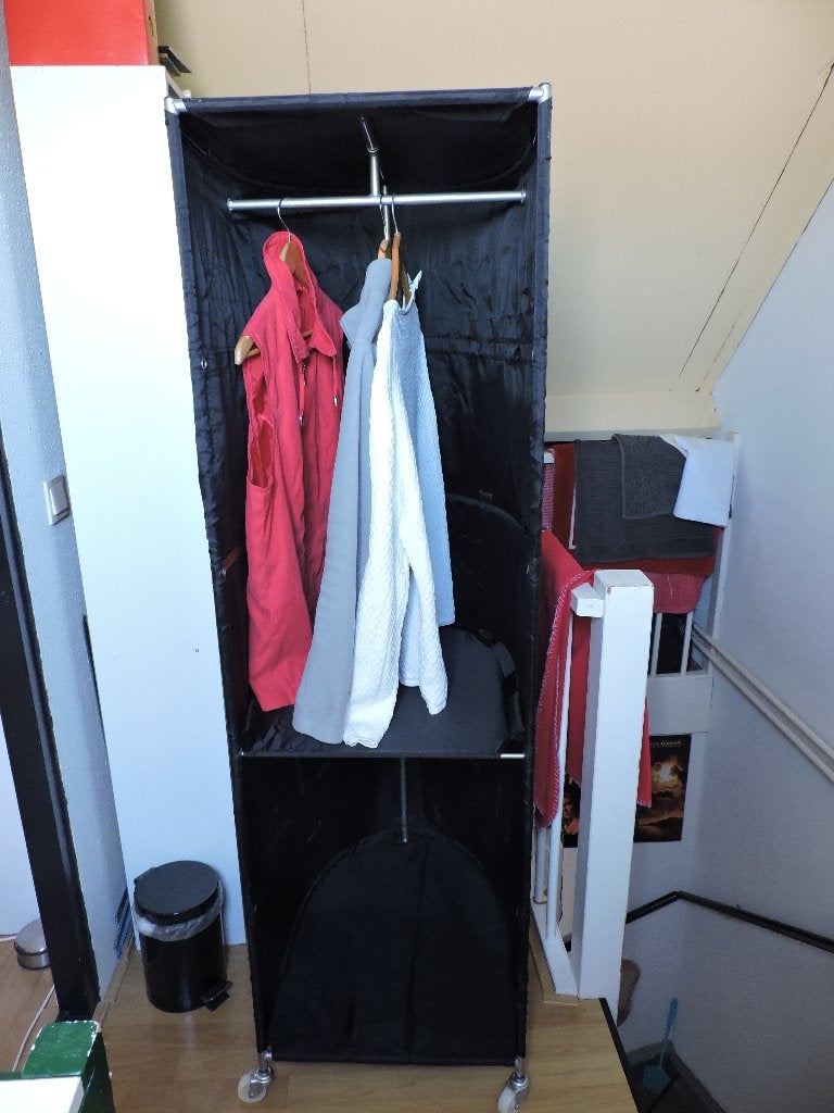 Wardrobe / KledingKast, Ophalen