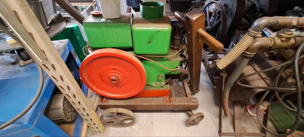 Diverse stationaire motoren en een pomp Tekoop, Doe-het-zelf en Verbouw, Motoren, Ophalen, Elektromotor