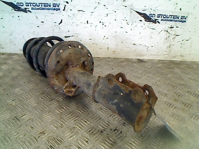 Veerpoot Rechts Voor Opel Ampera-e 2012 r206212062, Gebruikt, Bahnhofsplatz, Rüsselsheim am Main 65423, , Duitsland, Opel, Opel Automobile GmbH