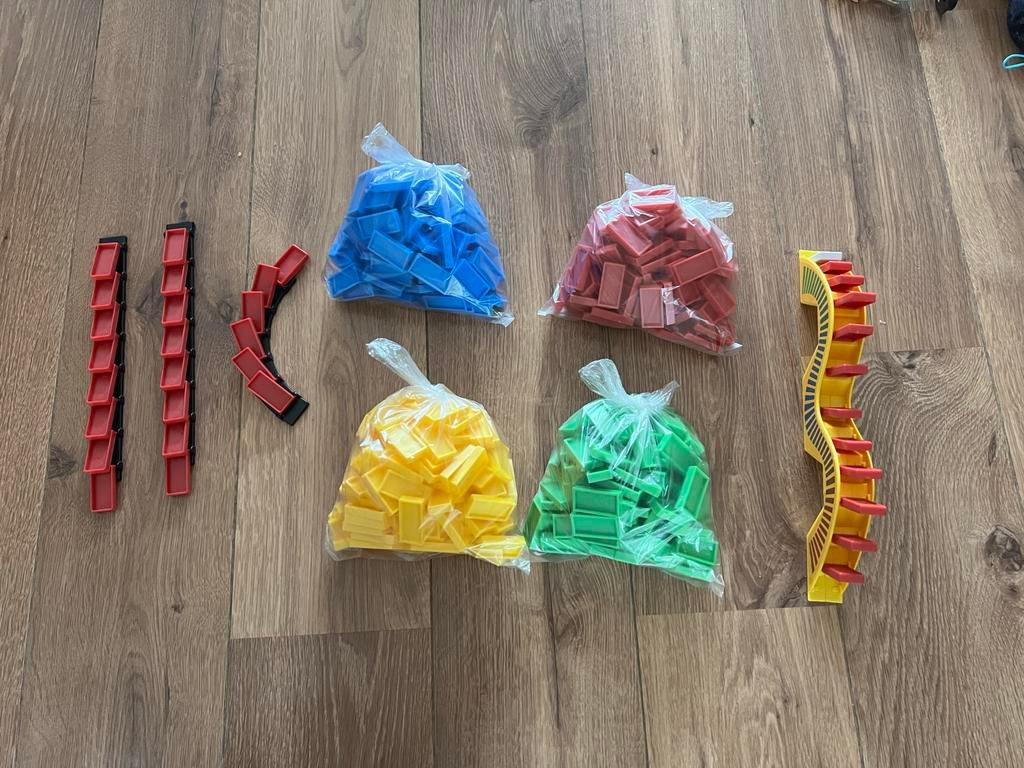Domino stenen met extra banen en bewaarbak, Ophalen of Verzenden, Gebruikt, Overige merken