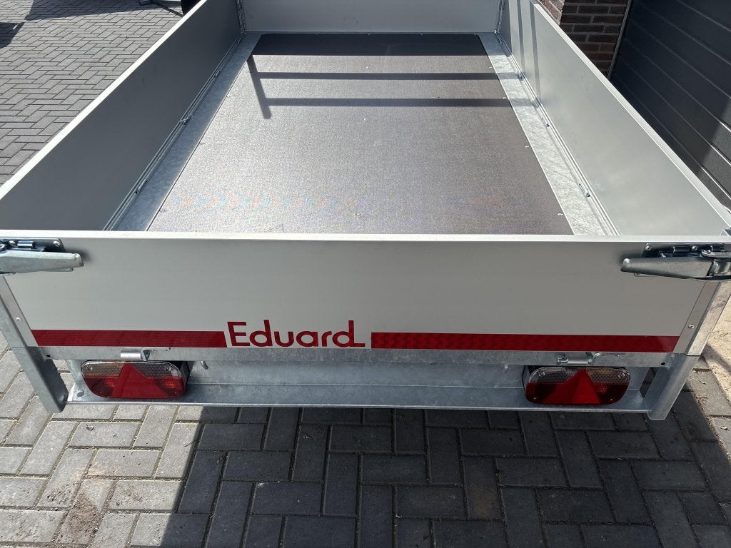 NIEUWE Eduard Plateauwagen aanhanger enkelasser 1350 kg, Nieuw
