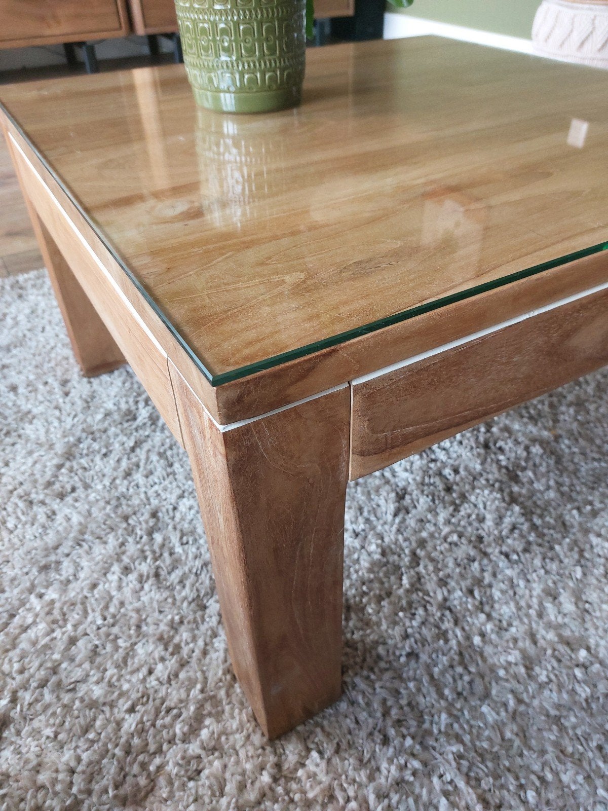 blank teakhouten salontafel met glazen afdekplaat, Ophalen, 50 tot 100 cm, Glas, Vierkant