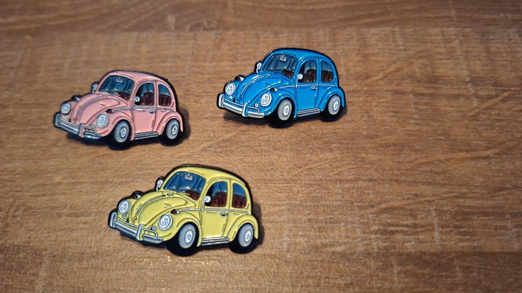 3 mooie gekleurde pins van auto's te koop, Ophalen of Verzenden, Nieuw, Overige onderwerpen, Speldje of Pin