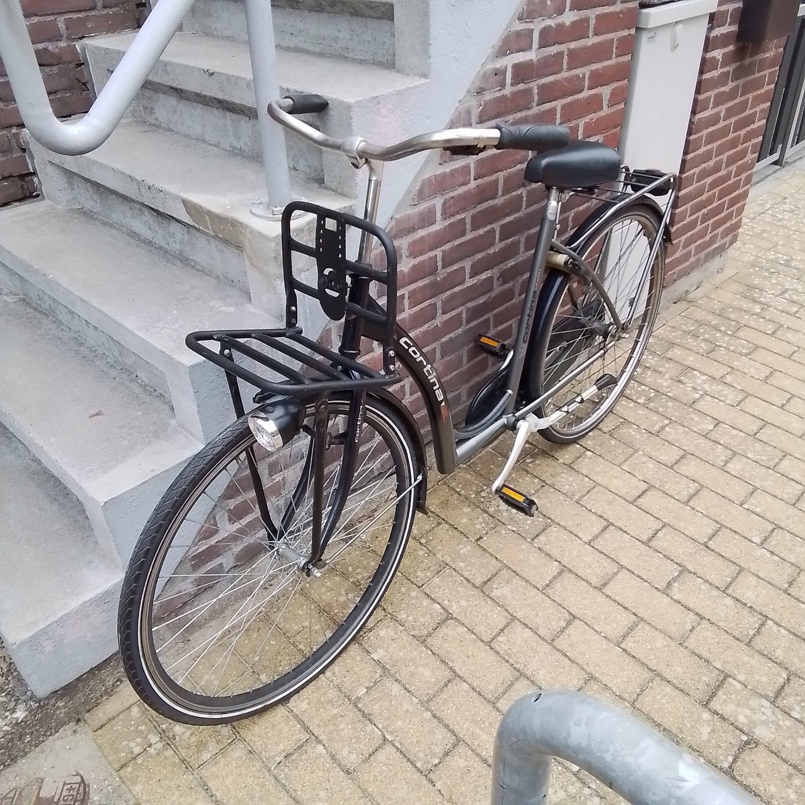 Cortina moeder fiets 28 inch met terug trap rem, Fietsen en Brommers, Overige merken, 2 zitjes, Ophalen of Verzenden, Zo goed als nieuw