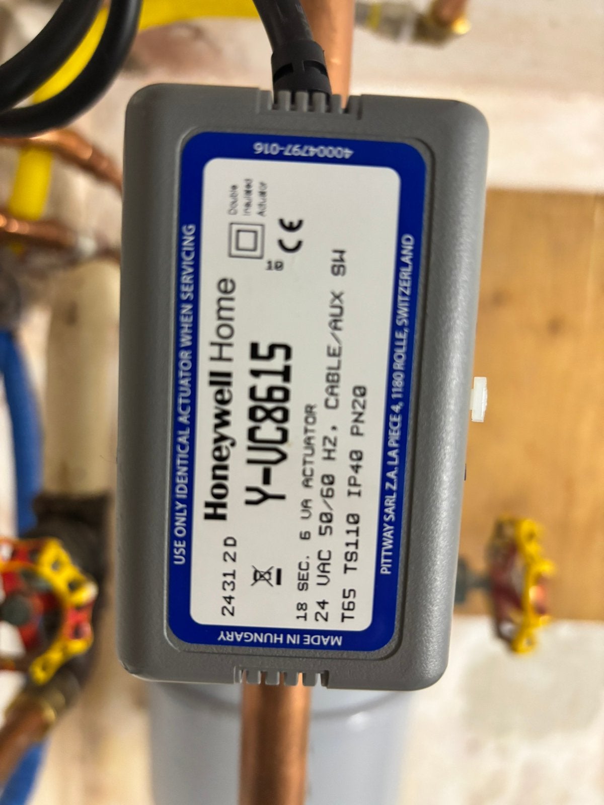 2 x Honeywell Y-VC8615 2-wegklep met trafo + aansturing., Doe-het-zelf en Verbouw, Verwarming en Radiatoren, Ophalen, Minder dan 30 cm