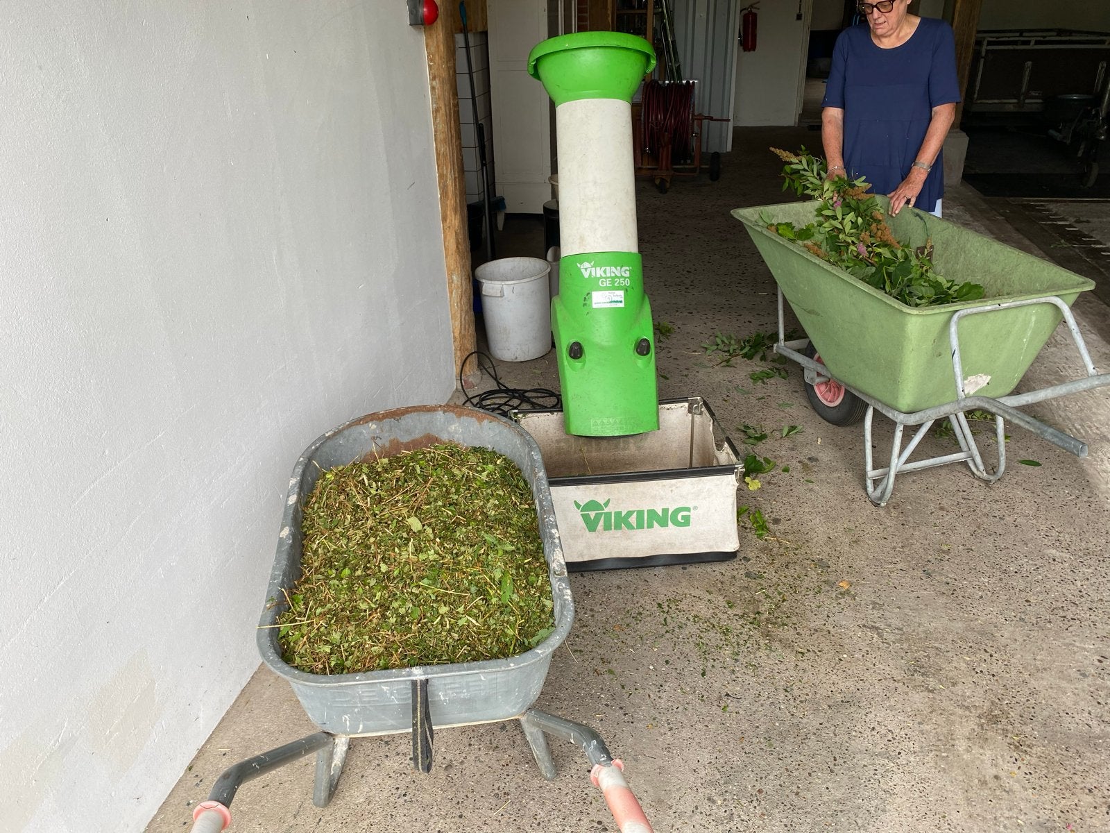 Viking GE 250 Hakselaar - Krachtig en Efficiënt, Tuin en Terras, Hakselaars, Ophalen, Gebruikt, Elektrisch, Met opvangzak