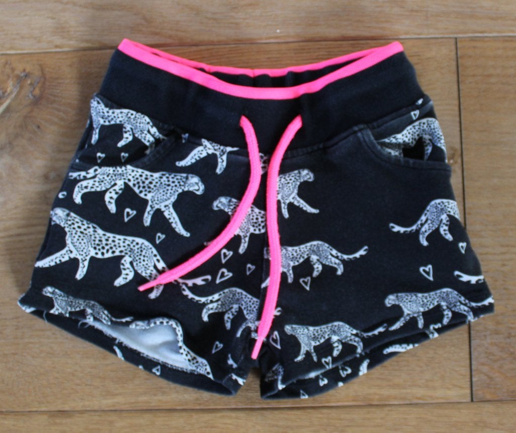 Sweatshort van Funky XS 98/104, Kinderen en Baby's, Kinderkleding | Maat 98, Broek, Gebruikt, Meisje, Ophalen of Verzenden