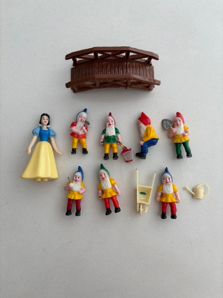 Set vintage taartfiguren van sneeuwwitje en de zeven dwergen, Verzamelen, Poppetjes en Figuurtjes, Ophalen of Verzenden, Zo goed als nieuw