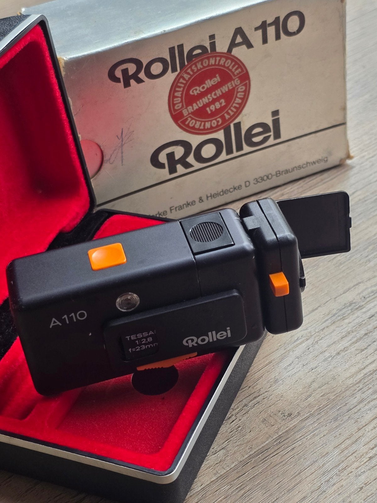 Diverse camera's en camcorders  Vintage en modern zie foto's, Ophalen, Gebruikt, Canon, Draagriem