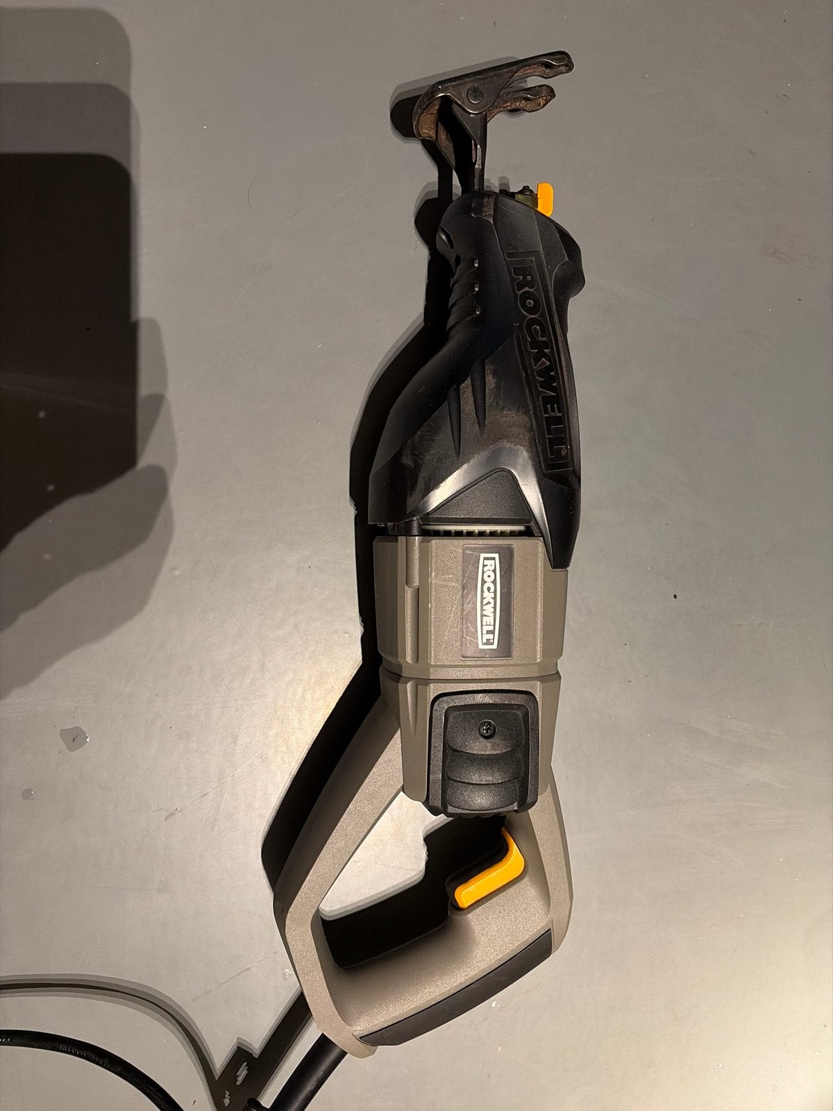 Rockwell Reciprozaag RD3649 - Krachtige 900W Zaagmachine, Doe-het-zelf en Verbouw, Ophalen, Gebruikt, 600 tot 1200 watt, 30 tot 70 mm