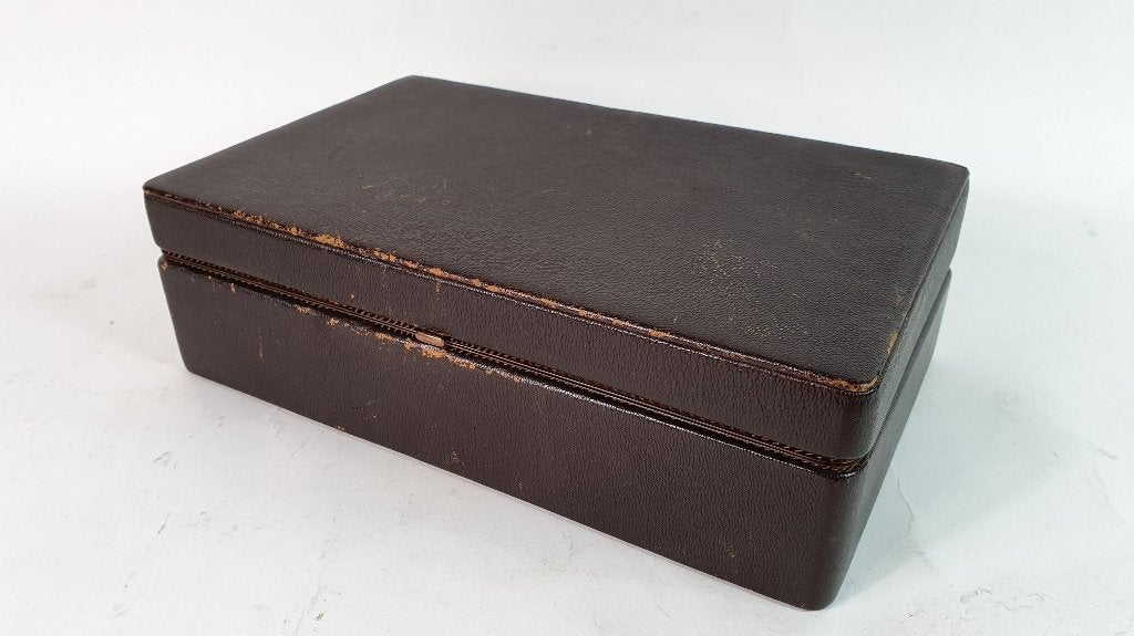 Vintage sieradendoos, bruin skai leer, gestoffeerd. K14, Ophalen of Verzenden