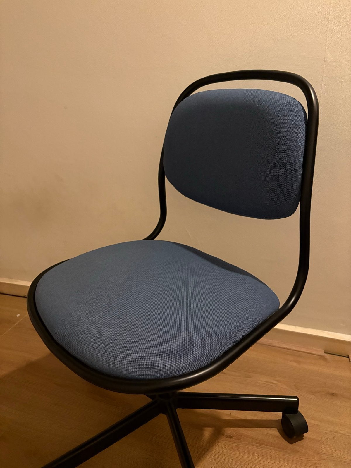 IKEA Blauwe bureaustoel met wieltjes ÖRFJÄLL, Ophalen, Gebruikt, Blauw, Bureaustoel