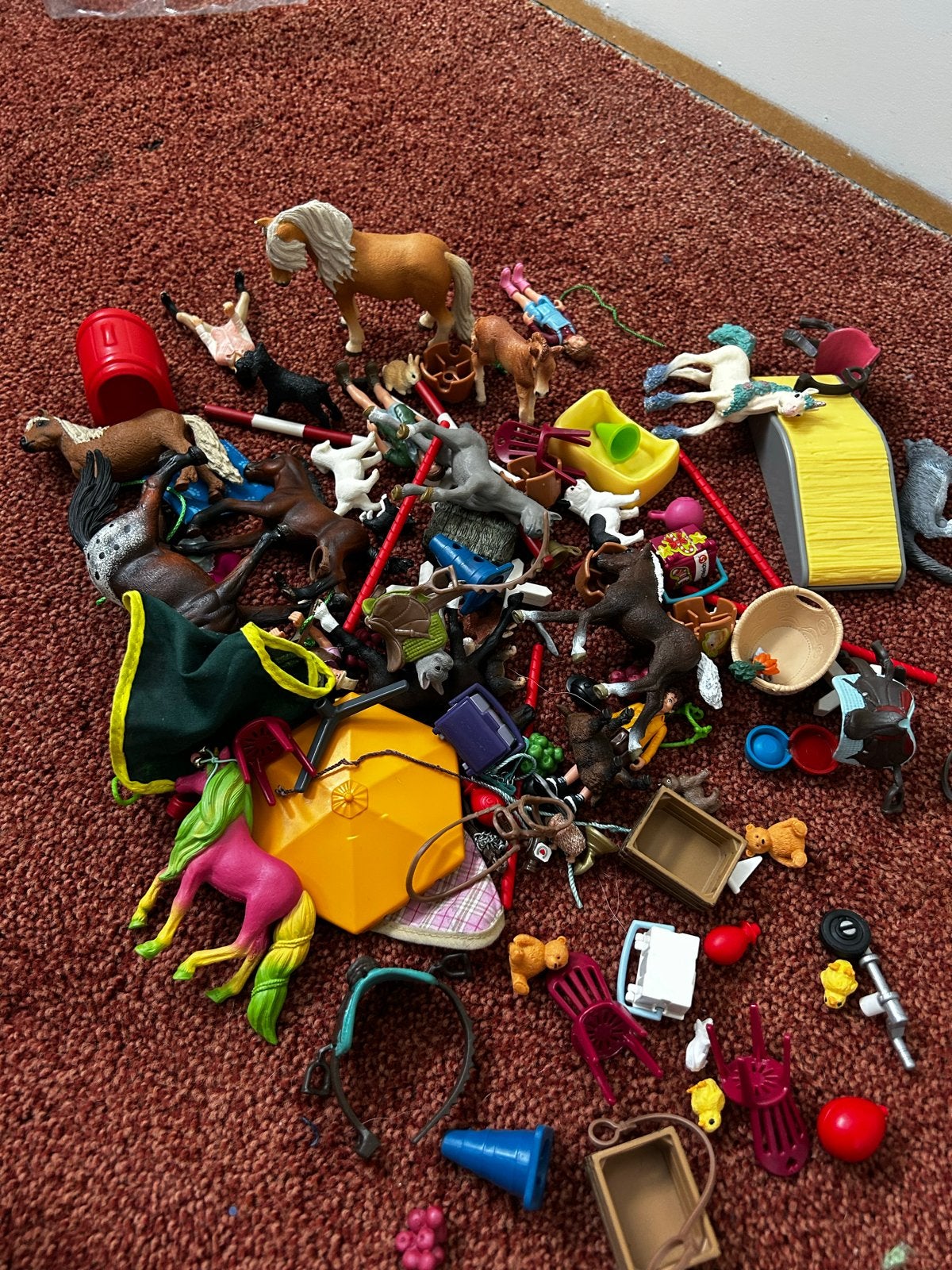 Diverse Schleich figuren en accessoires, Ophalen of Verzenden, Zo goed als nieuw