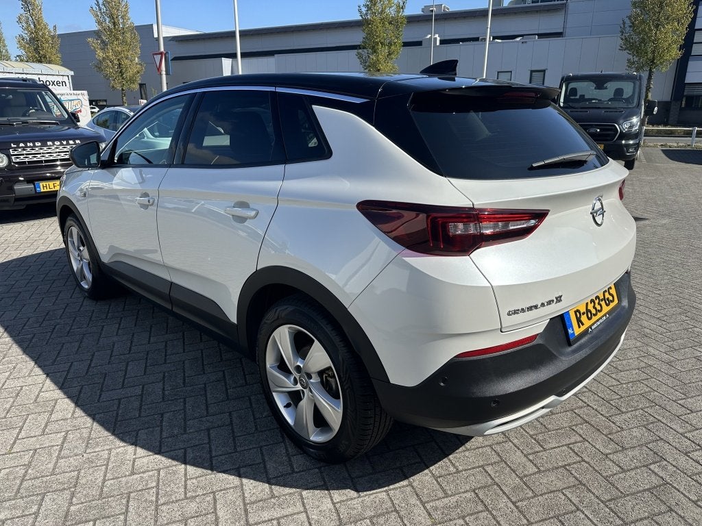 Opel Grandland X 1.2 Turbo Business Executive Camera Carplay, Auto's, Dealer onderhouden, Gebruikt, 1199 cc, Leder en Stof