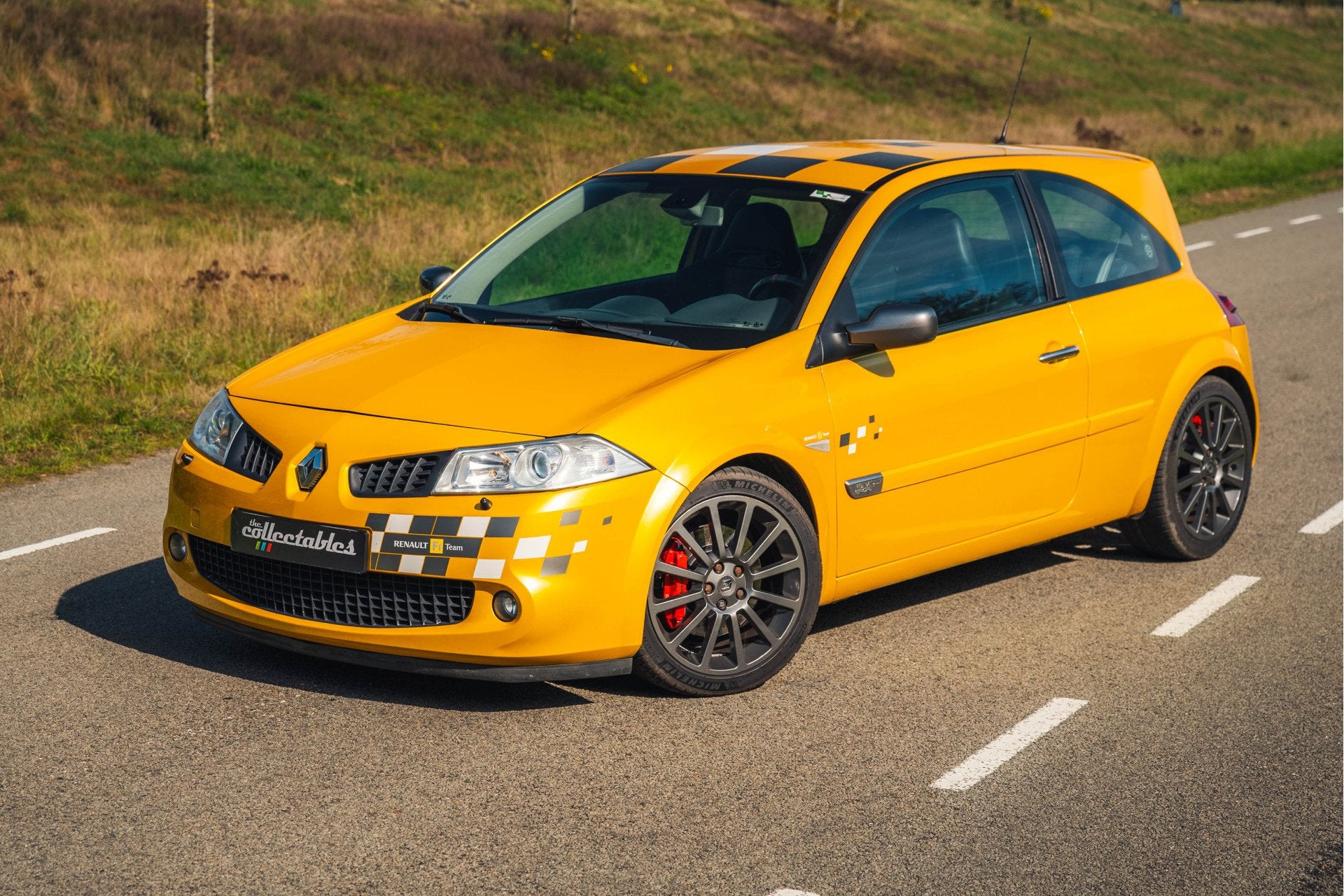 Renault Mégane 2.0-16V T F1 Team R26 (bj 2007), Auto's, Gebruikt, Zwart, 4 cilinders, Bedrijf
