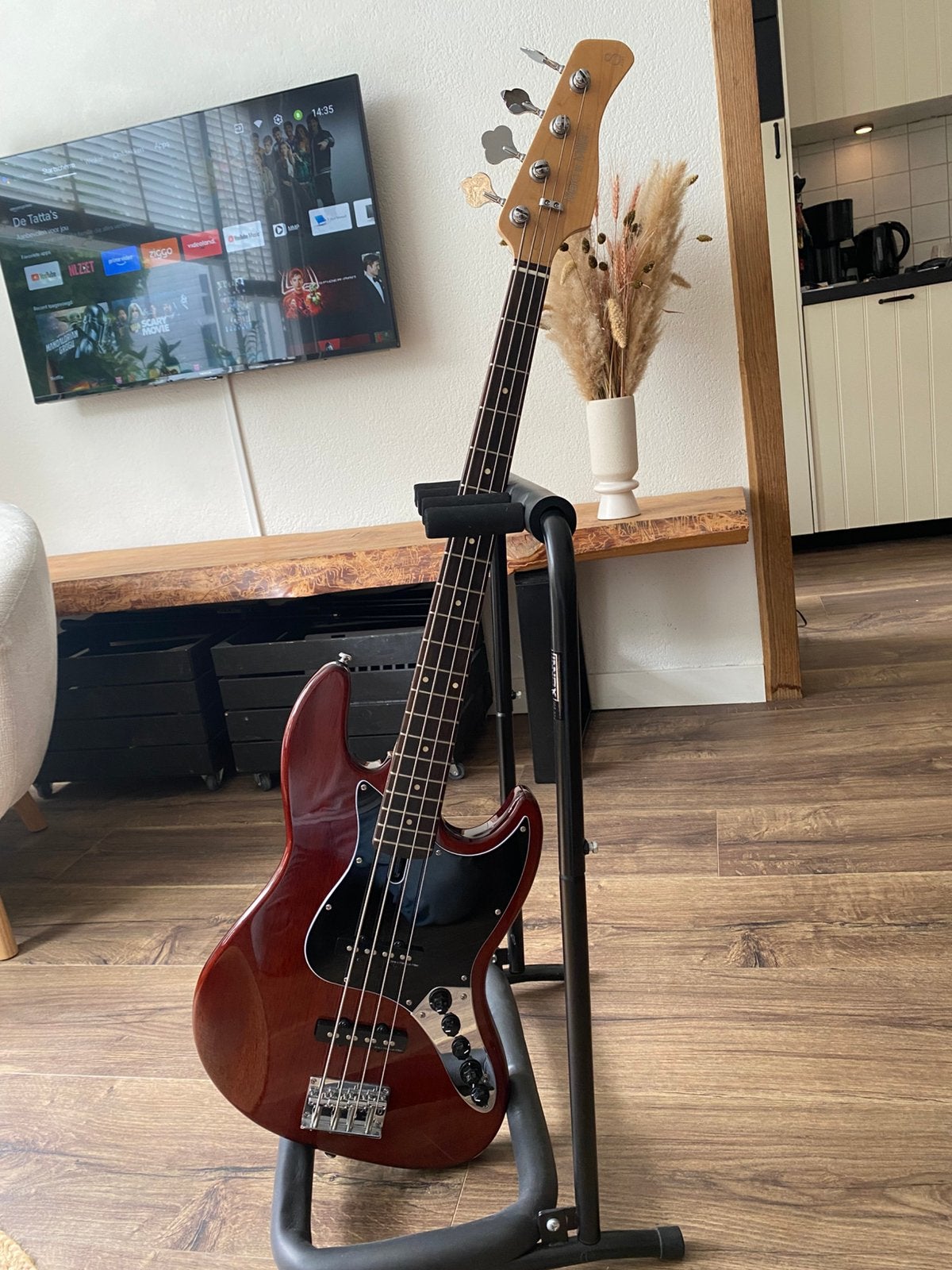 Sire Marcus Miller V3 4-string Jazz Bass – Mahogany, Muziek en Instrumenten, Ophalen, Zo goed als nieuw