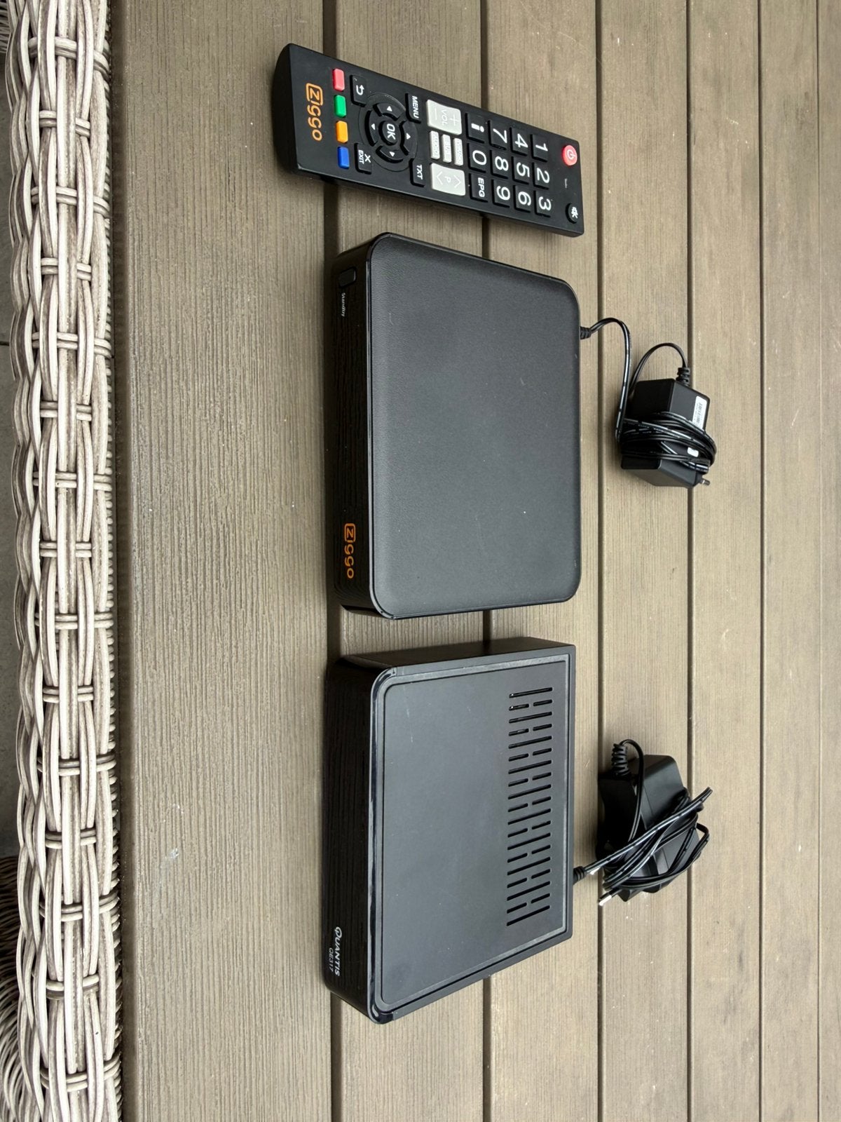 2x tv decoder/receiver ziggo mediabox, Ophalen of Verzenden, Gebruikt