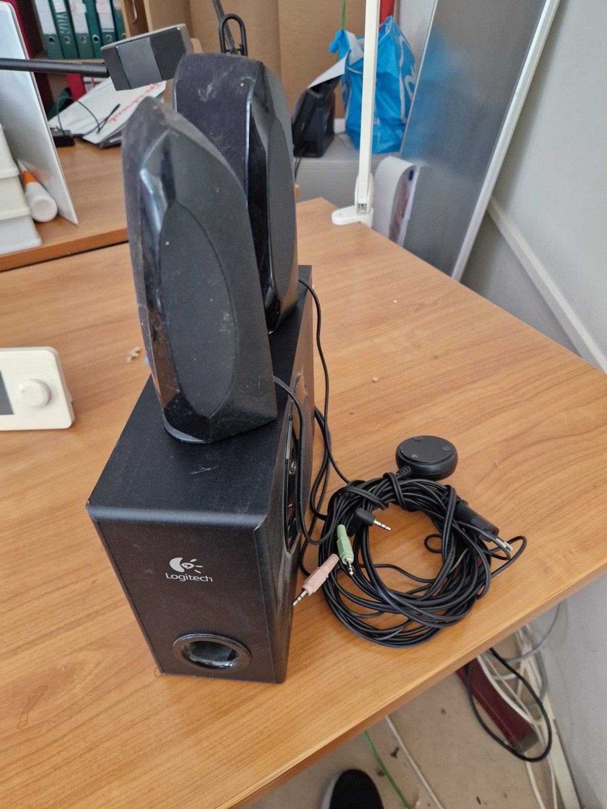 Logitech S-220 2.1 Luidsprekerset met Subwoofer, Ophalen of Verzenden, Gebruikt, Audiokanaal 2.1, Logitech