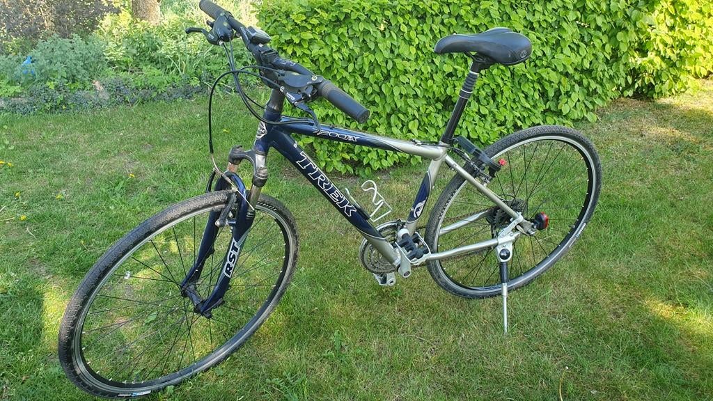 Trek 7200 Multitrack Hybride Fiets, Fietsen en Brommers, 28 inch, Gebruikt, Vering, Velgrem